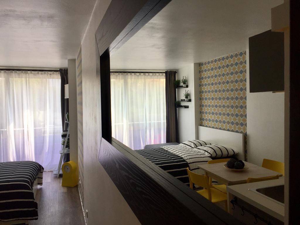 Studio Couleur Soleil โรกบรูน-กัป-มาร์แต็ง ภายนอก รูปภาพ
